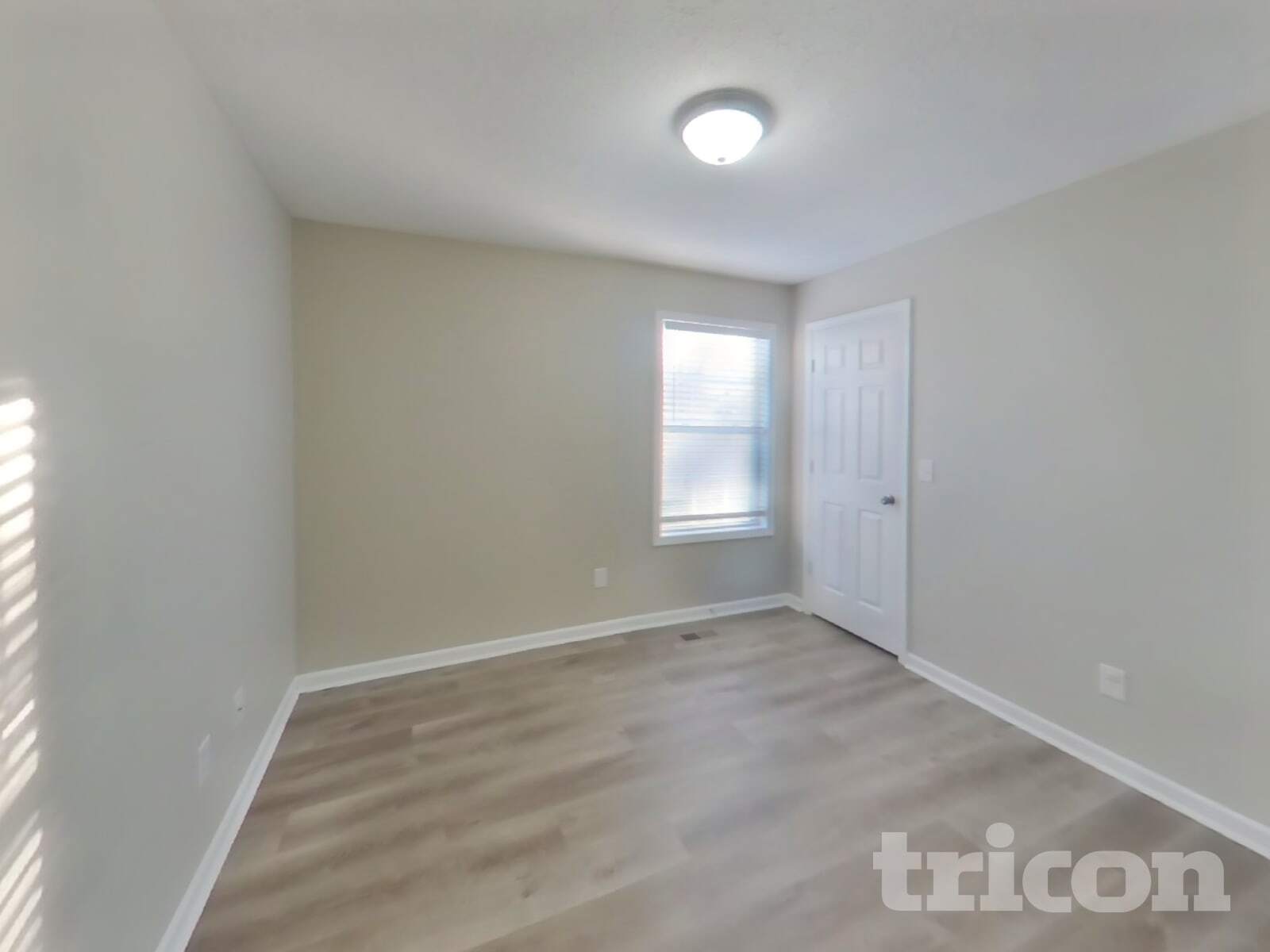 Building Photo - 121 Willowleaf Ln