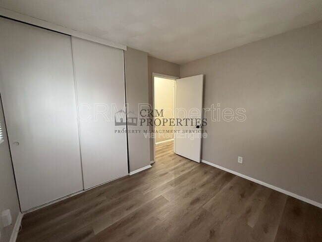 Building Photo - 3156 Dequincy St