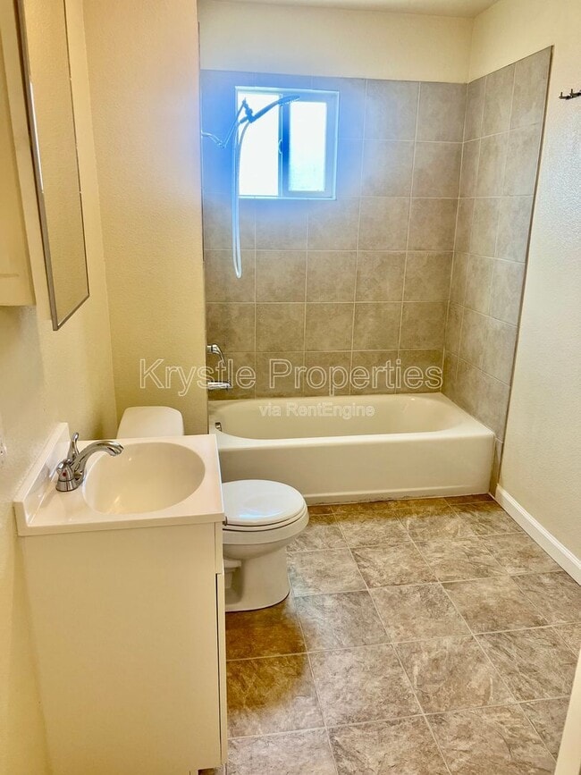 Building Photo - 468 Military E