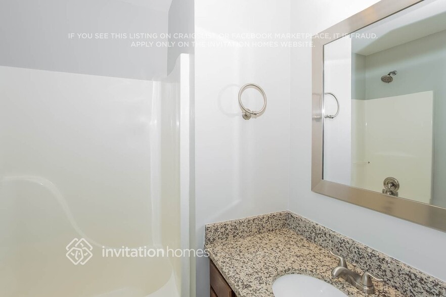 Building Photo - 9215 Ducati Ln