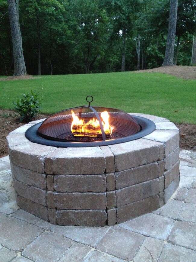 Building Photo - 5000 Wildeoak Trail