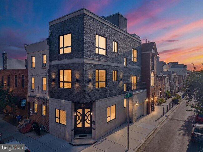 Building Photo - 1526 S 10th St