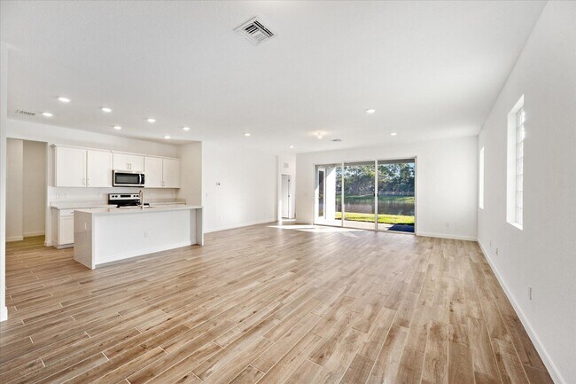 Building Photo - 18478 Claybrook St