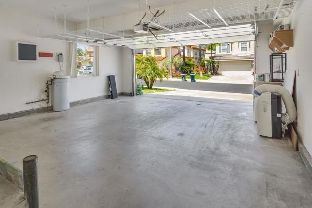 Building Photo - 2480 Bear Rock Glen