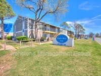 Building Photo - 4651 S Darlington Ave