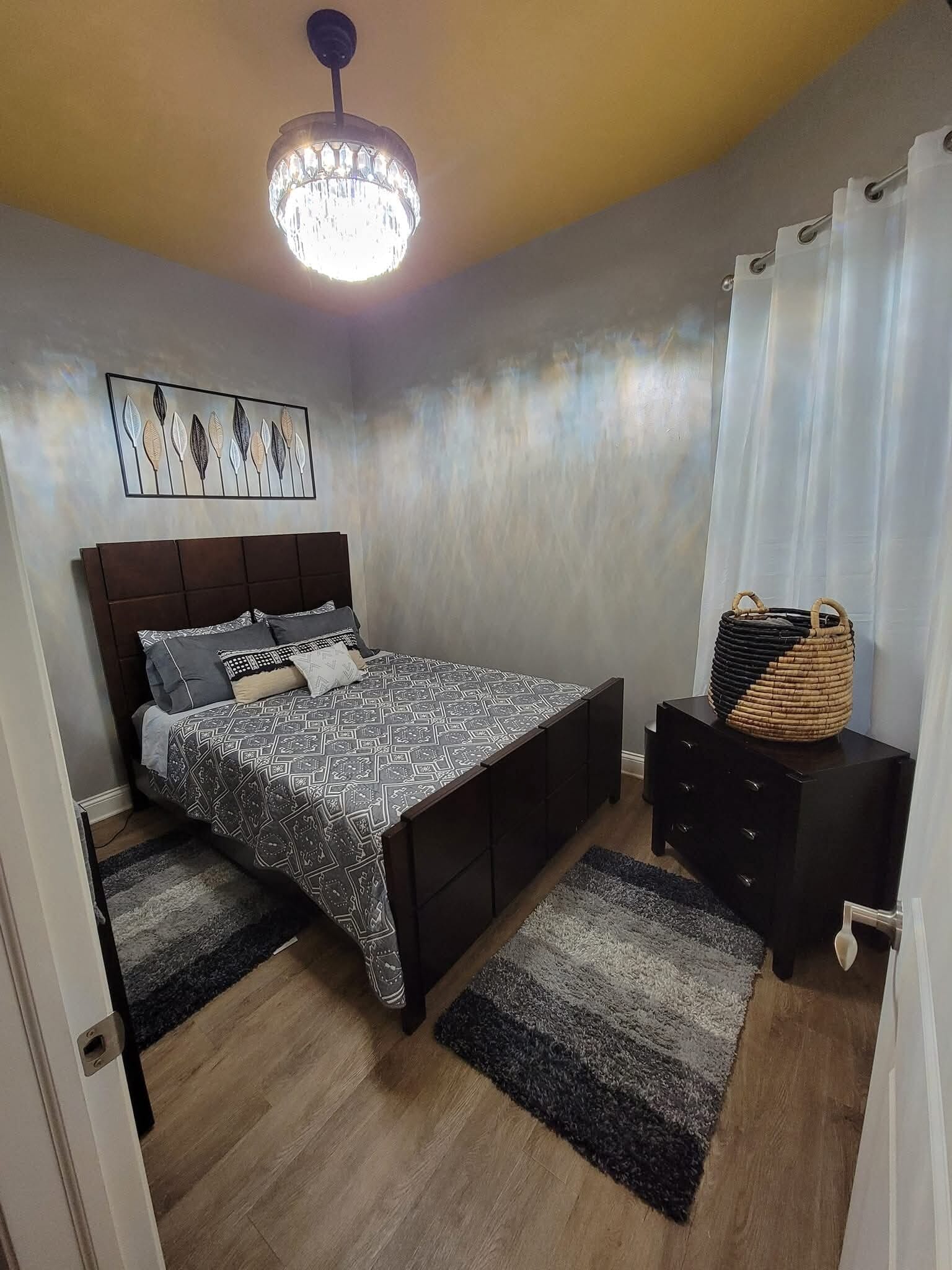 Building Photo - 132 N 3rd St