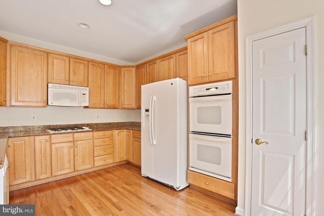 Building Photo - 1614 Leeds Castle Dr