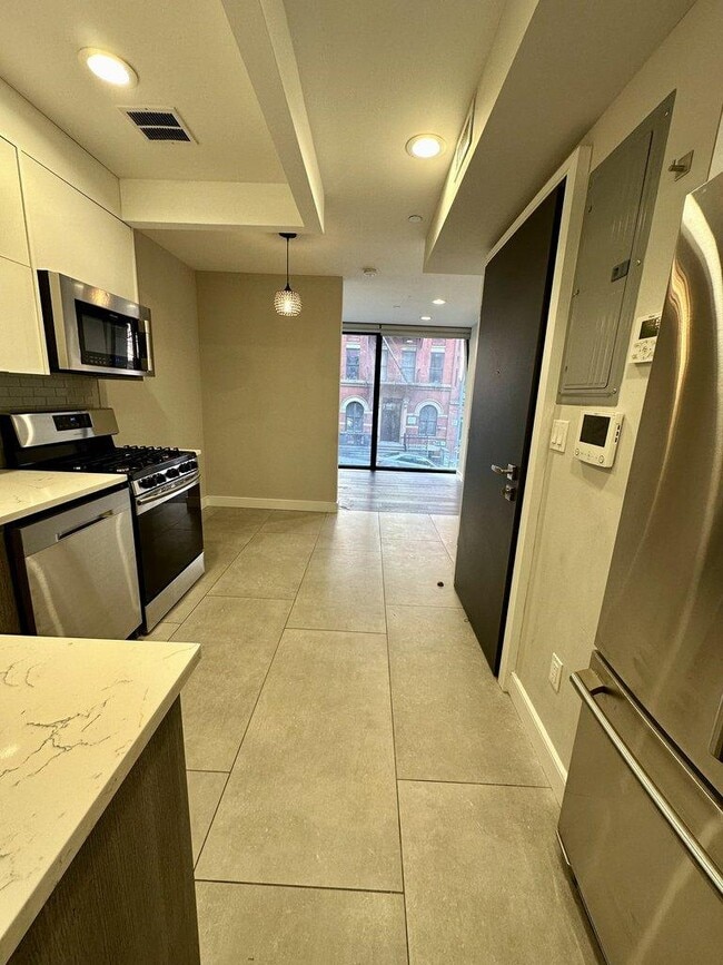 Building Photo - 1 bedroom in New York NY 10029