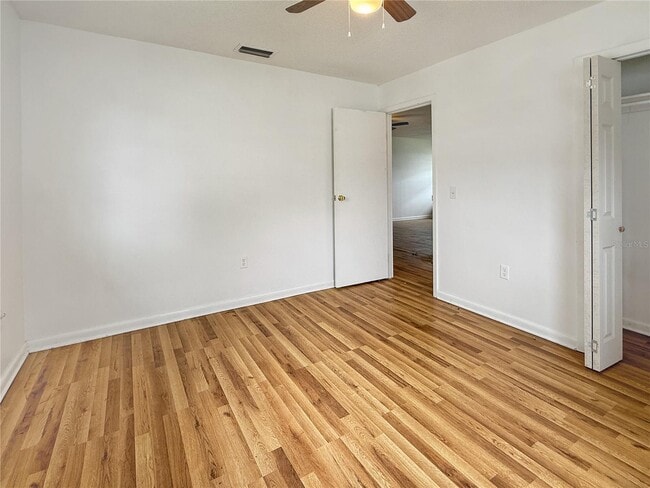 Building Photo - 1410 N Tropical Ave