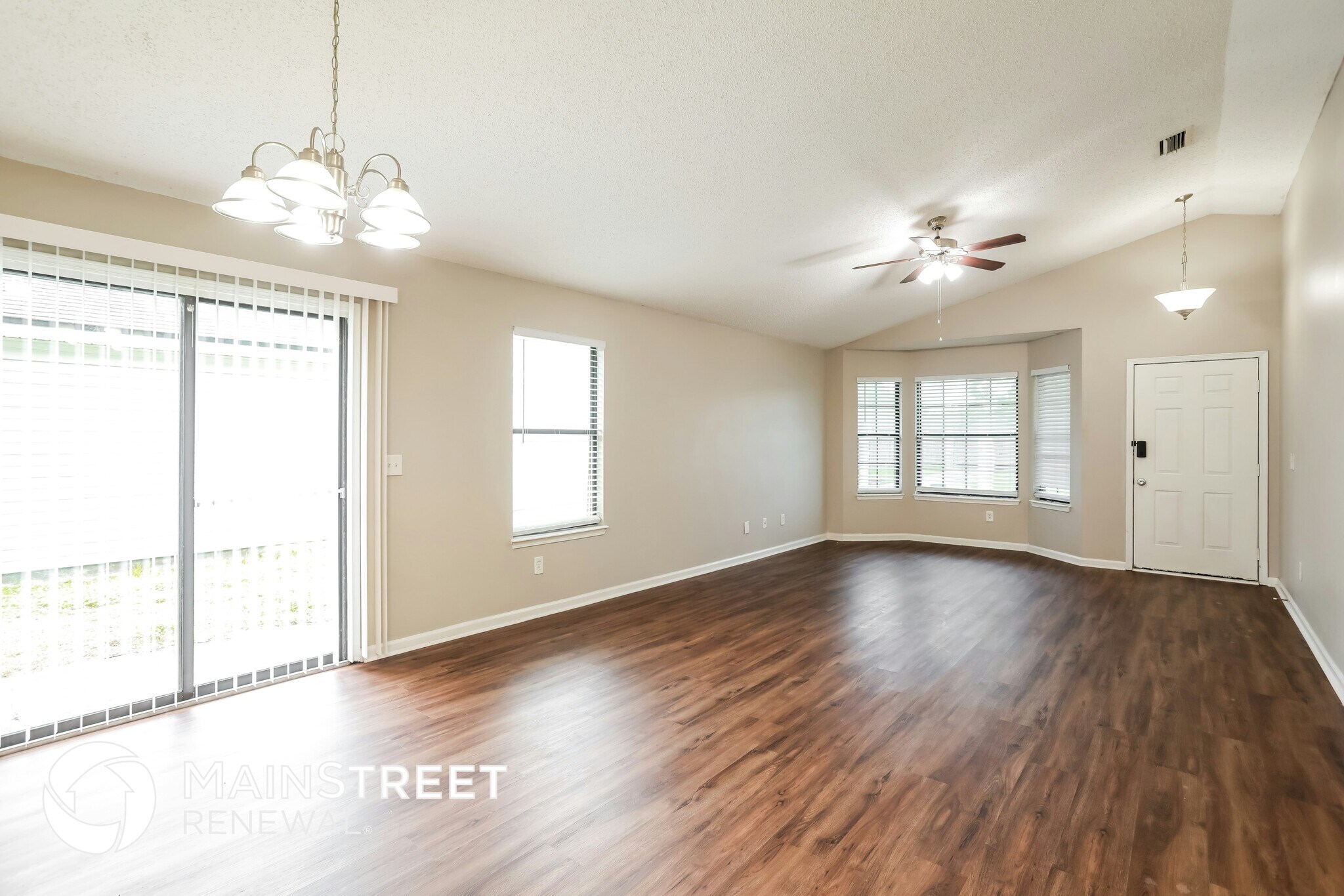 Building Photo - 2626 Malibu Cir