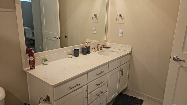 Building Photo - 110 N Boston Ave