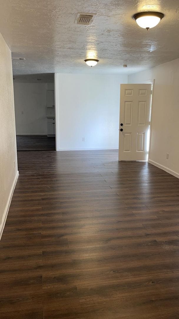 Building Photo - Gorgeous all renovated Home in Richwood, TX
