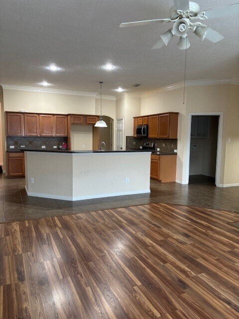 Building Photo - 18031 Redbud Terrace Ln