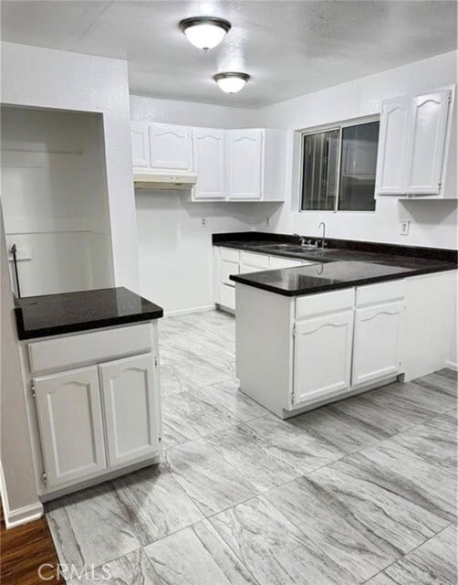 Building Photo - 822 E 87th St