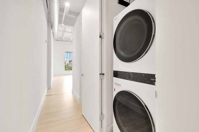 Building Photo - 1515 14th St NW