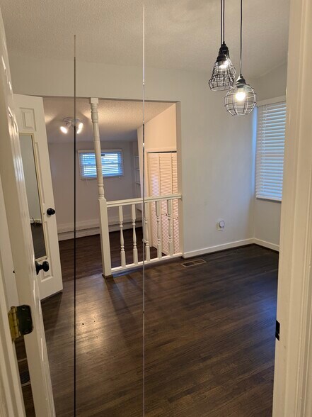 Building Photo - 1117 Montclair Rd