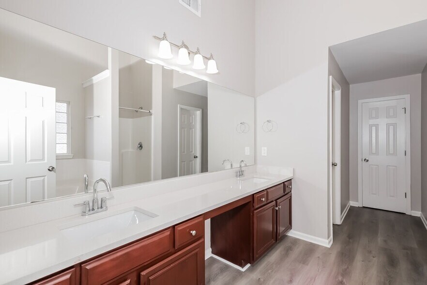 Building Photo - 11658 Kades Trail