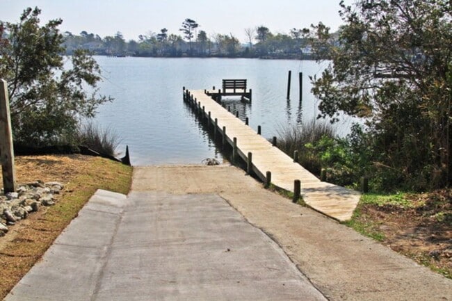 Building Photo - 607 Riva Ridge Rd