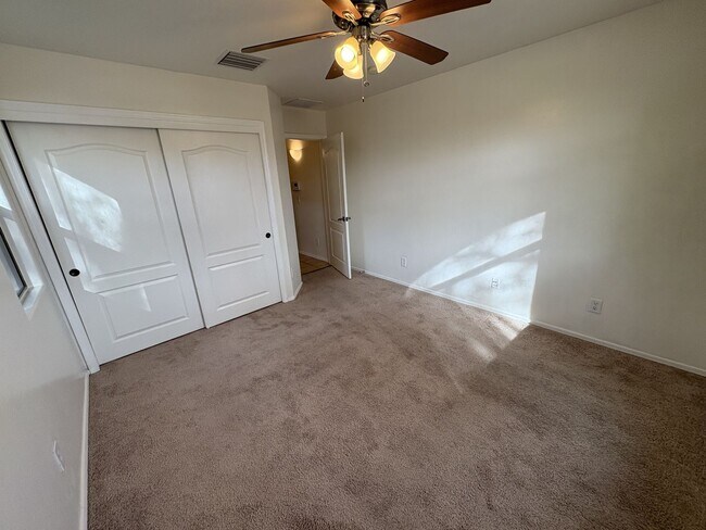 Building Photo - Vail School District Beauty with Solar for low electric bills