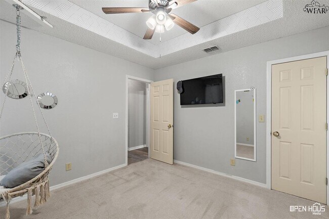 Building Photo - 1510 Bentwood Dr