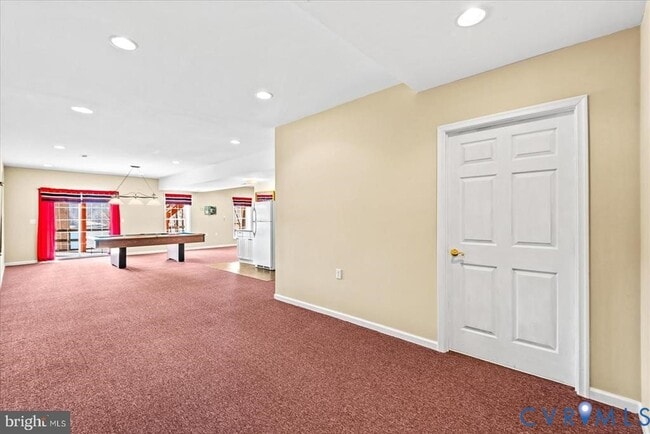 Building Photo - 686 Lake Caroline Dr