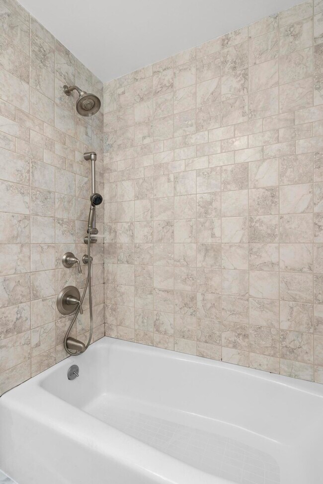 Bathroom - 16 Norman St