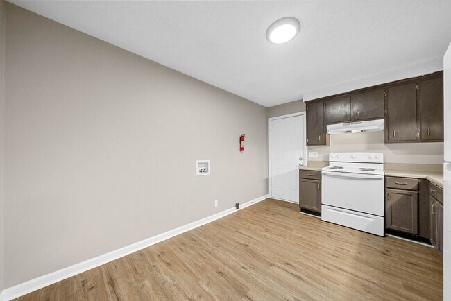 Building Photo - 114 Tandy Dr