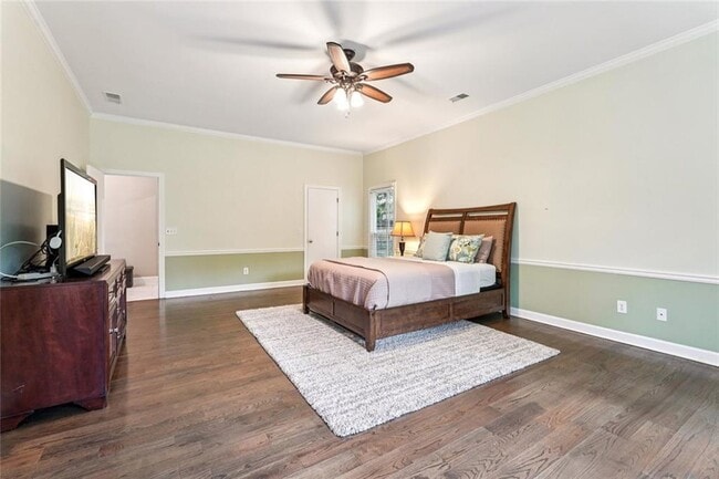 Building Photo - 511 Pine Valley Rd SE