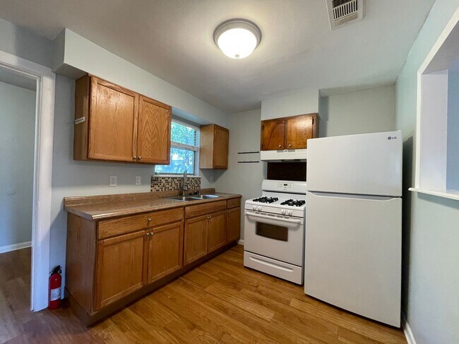 Building Photo - 5103 Delores Ave