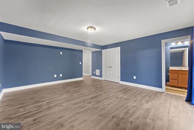 Building Photo - 10541 Hinton Wy