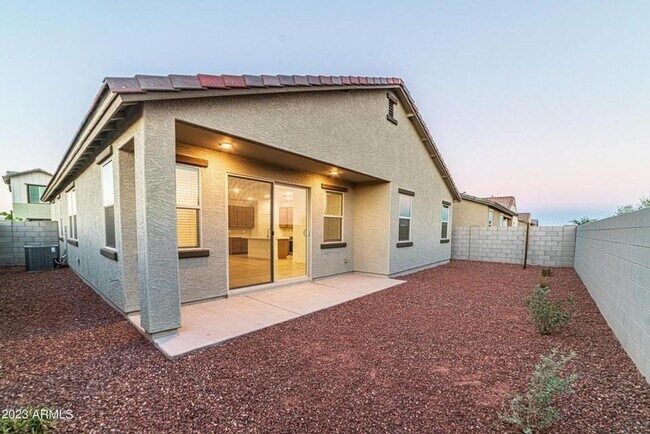 Building Photo - 3bed, 2bath Home