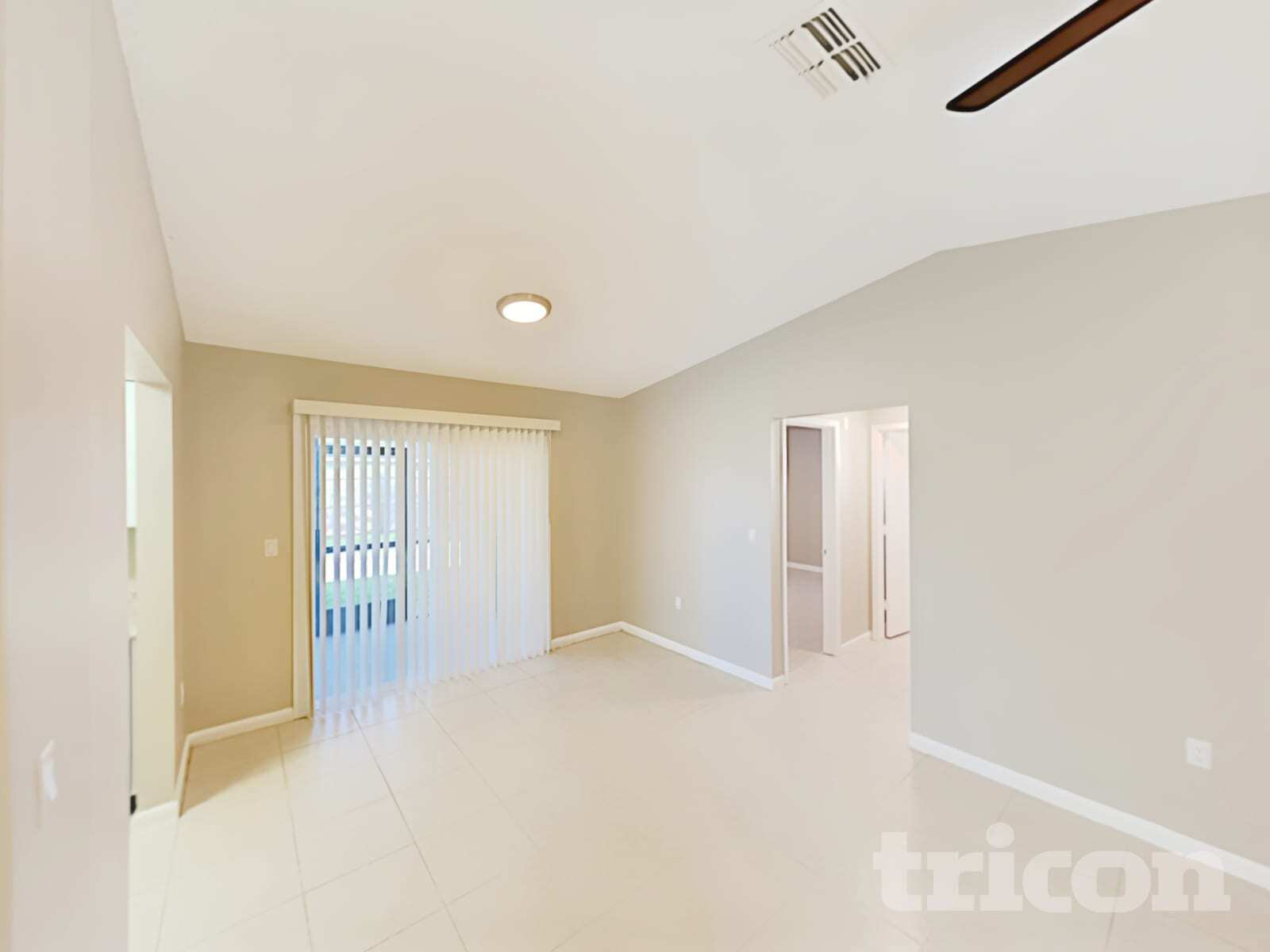 Building Photo - 4128 Sunny Land Dr