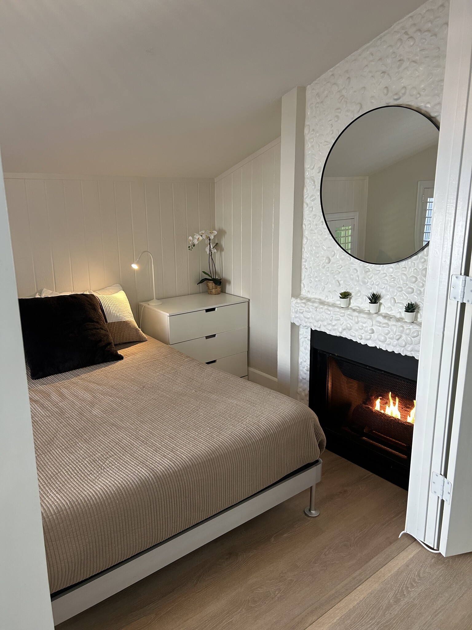 Building Photo - 16922 Pacific Coast Hwy