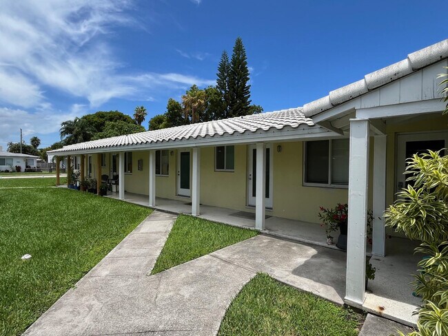 Building Photo - 1712 Fletcher St