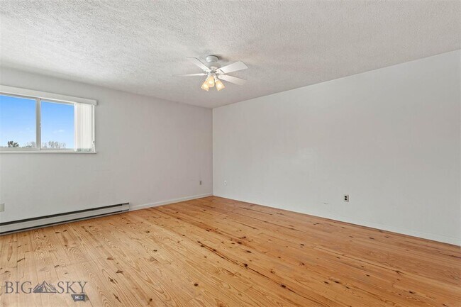 Building Photo - 10 Gallatin Dr