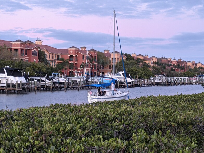 Building Photo - 2747 Via Capri