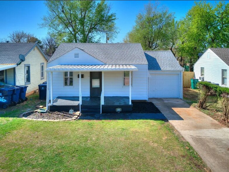 Primary Photo - 224 SE 33rd St