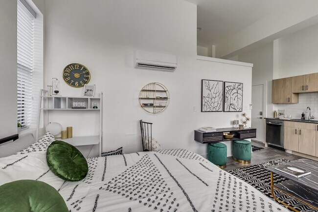 Building Photo - Brand New Studio Apartments in Uptown