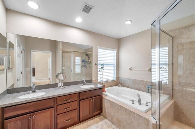 Building Photo - 11144 Oyster Bay Cir