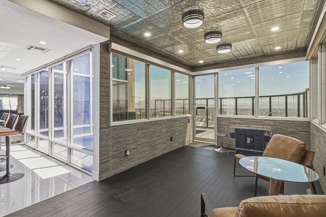 Building Photo - 3111 Bel Air Dr