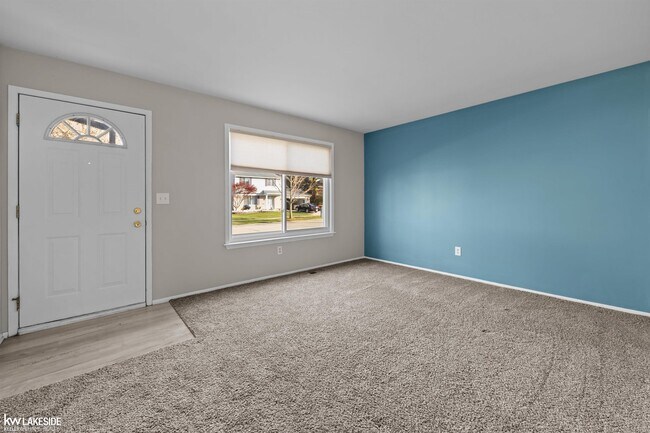 Building Photo - 3043 Heritage Dr