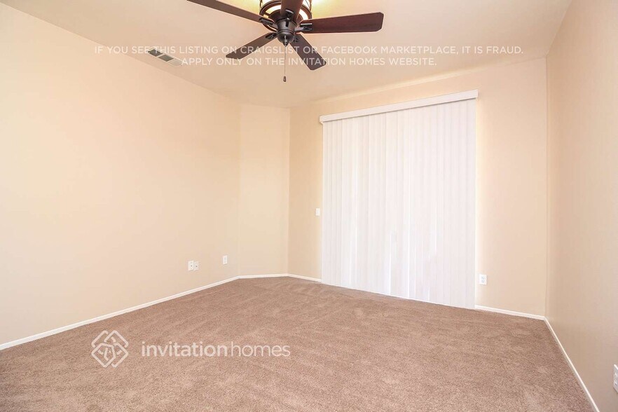 Building Photo - 575 Miracle Dr