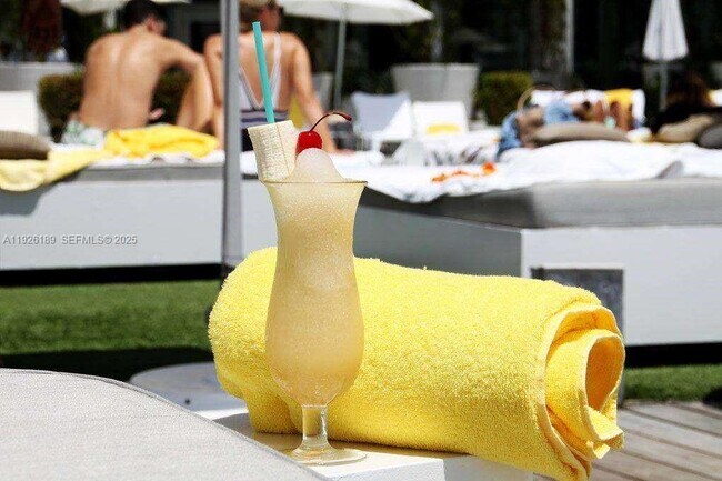 Building Photo - 1100 West Ave