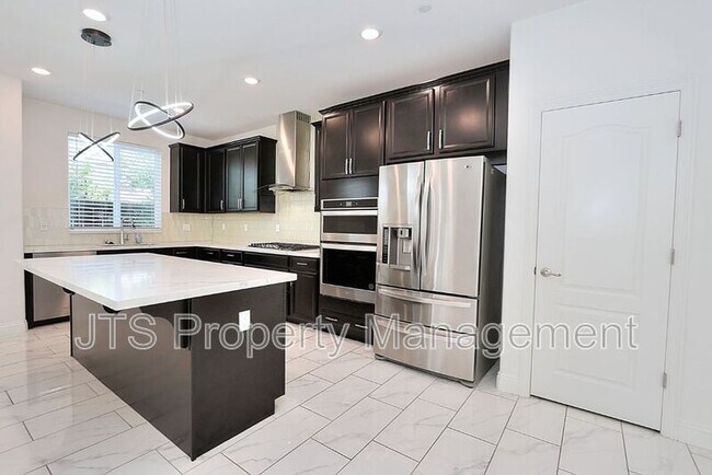 Building Photo - 4268 Emerald Gate Ln