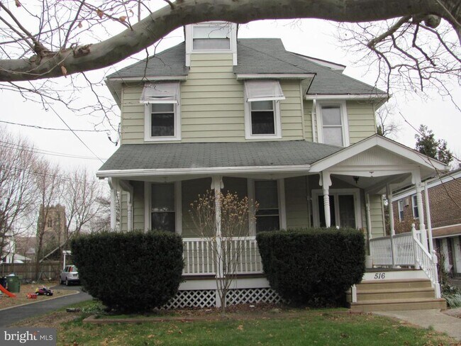 Building Photo - 516 Morgan Ave