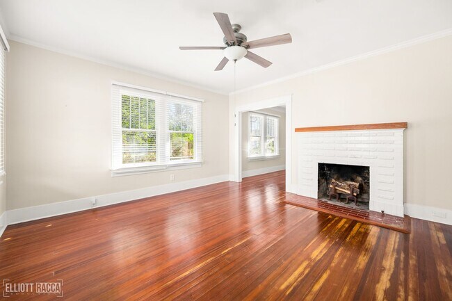 Building Photo - 2301 Hill St