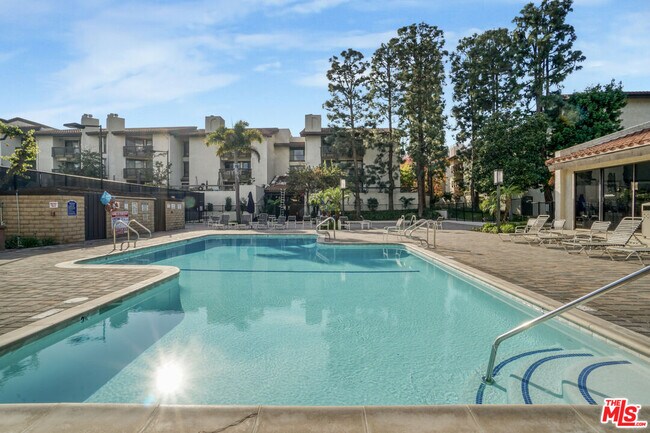 Building Photo - 8601 Falmouth Ave