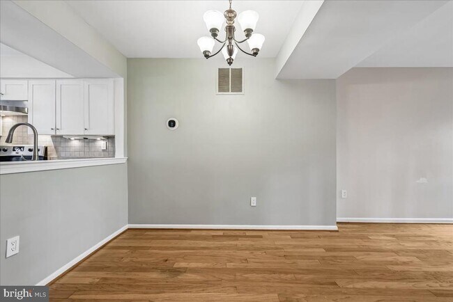 Building Photo - 2002 Derby Ridge Ln