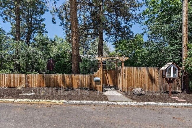 Building Photo - 1252 NW Milwaukee Ave