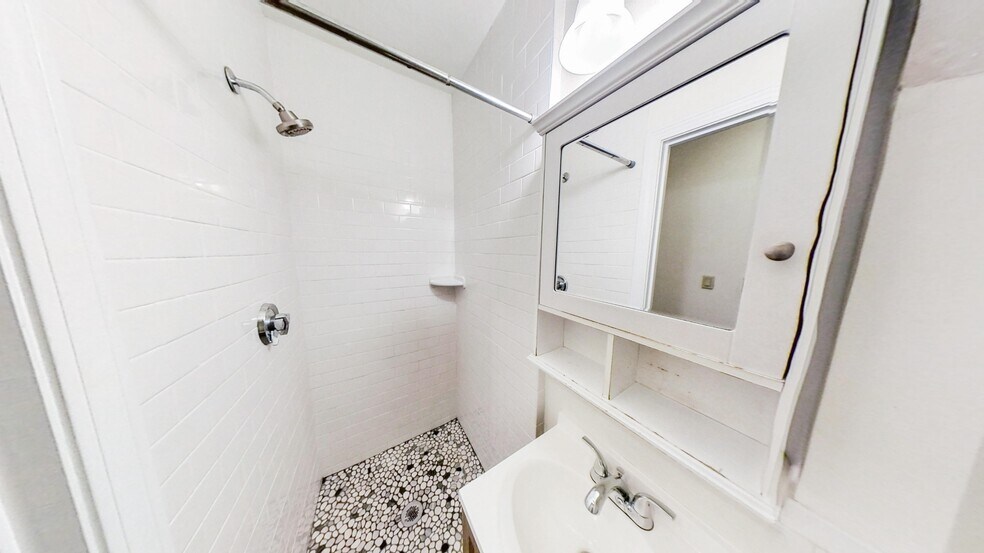 Building Photo - 240 Parker Hill Ave